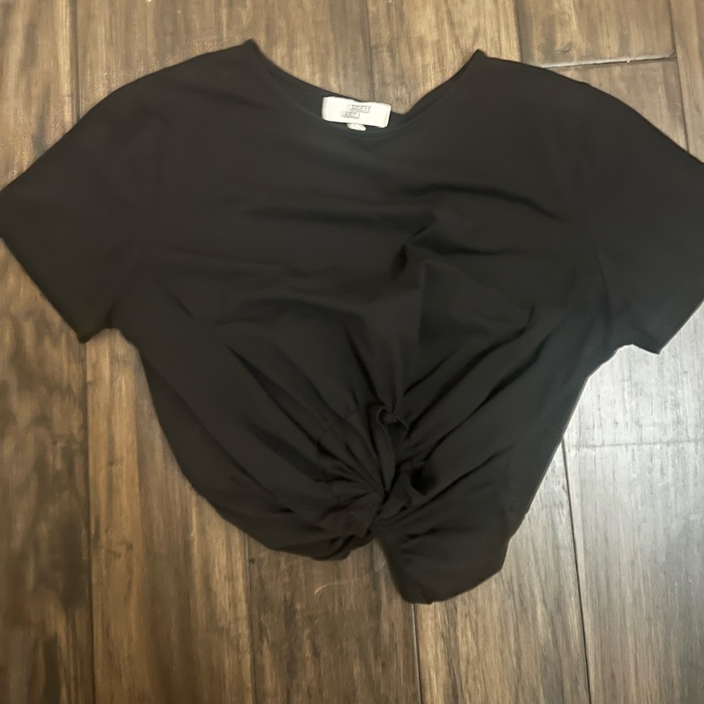 Black crop shirt